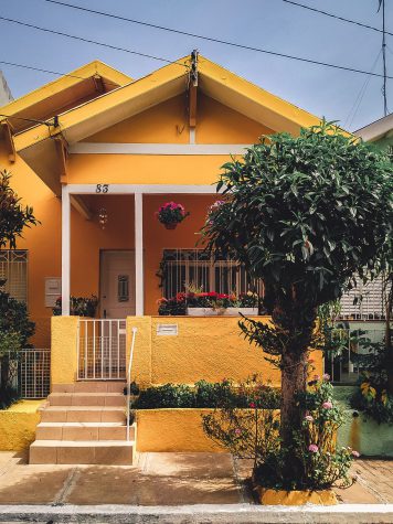 yellow-concrete-house-2102587